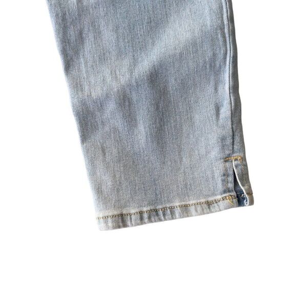 Gloria Vanderbilt Amanda Capris Denim Light Wash DGVB4957 Women's 4 - Picture 11 of 11